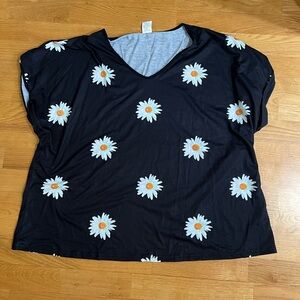 Black Daisy Print V-Neck Women's Top